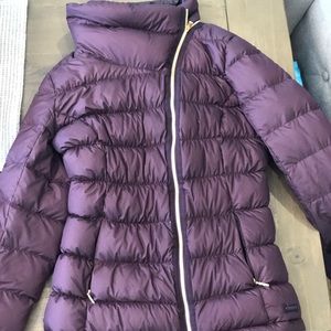 ATHLETA puffer jacket with asymmetrical zipper